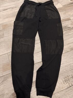 ALO Yoga Black Patchwork Jogger Pants